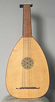 Front view
of a 6 course a' lute, 9 ribbed back - Grant Tomlinson Lutemaker
