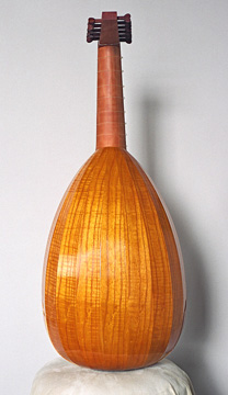 Back view of 6 course g' lute, 9 ribbed
back, Grant Tomlinson - Lutemaker